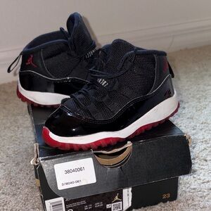Jordan 11 Retro Bred 2019 toddler 8C